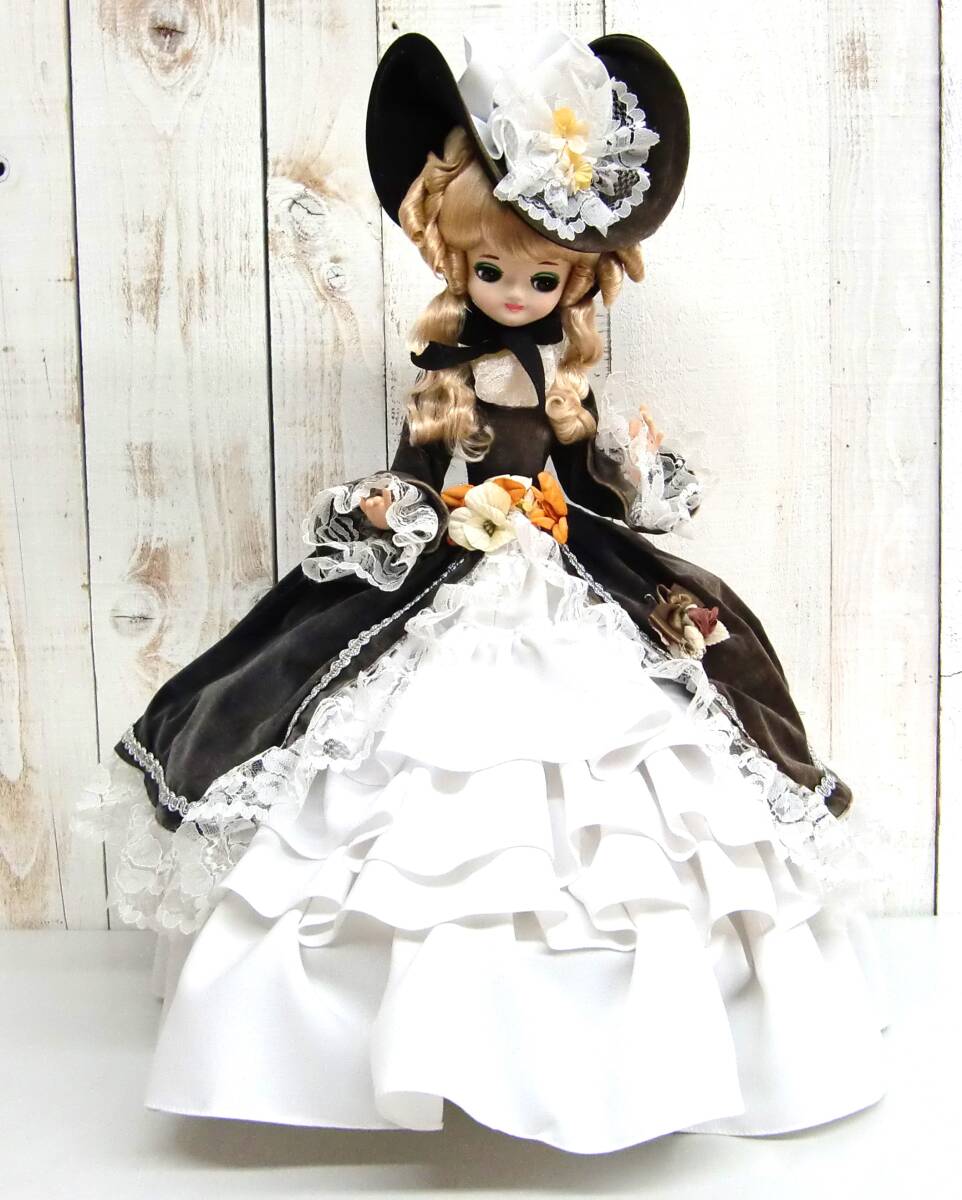 昭和レトロ 当時物 *ポーズ人形 *ブラウン系コーデュロイ/ホワイト系レースドレス *特大 62cm *キャラクタードール *アンティーク 拍卖