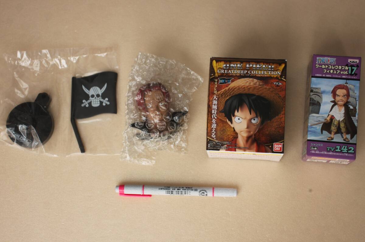 36-16-3▲ワンピース▲「グレートディープ コレクション」「ワールドコレクターフィギュア」 【シャンクス】拍卖