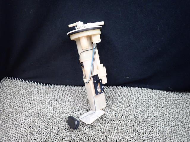 キャリィ EBD-DA16T フューエルポンプ 26U 15100-56833拍卖