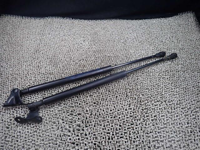 フィット DAA-GP5 バックドアダンパー RP58M 74820-T5C-J01拍卖