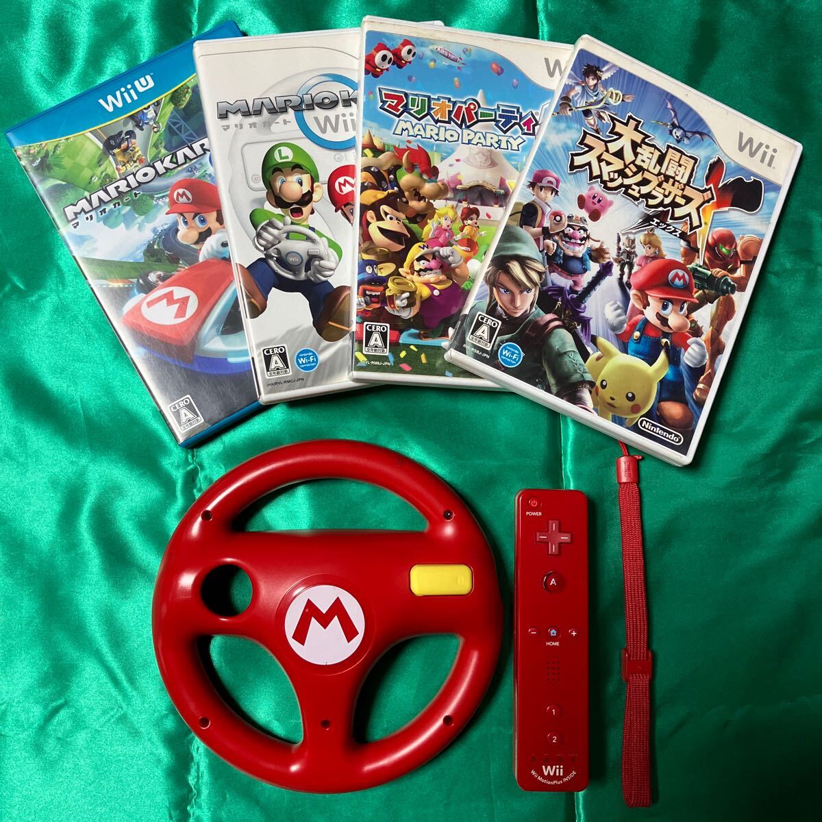 Wii/WiiU リモコンプラス(RVL-036) +HORI マリオハンドル・マリオカート8+おまけソフト4本(マリオカート・大乱闘スマッシュブラザーズX)拍卖