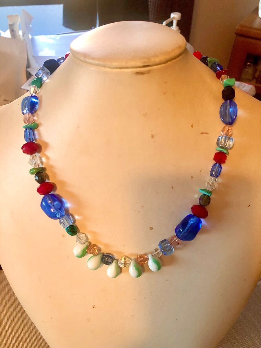 大粒カラフルなネックレス長さ50cm 超ファッション拍卖