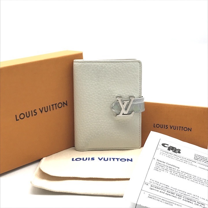 良品 LOUIS VUITTON ルイヴィトン LV金具 クロコダイル ヴェルティカル 二つ折り 財布 ウォレット ホワイト CITES付 a6141拍卖