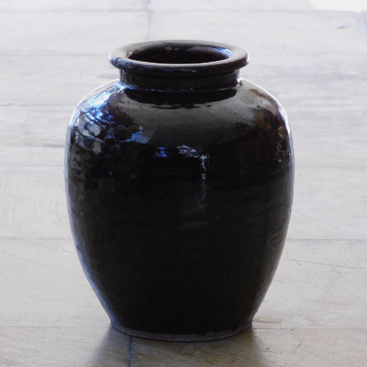 瀬戸 黒釉の茶壺 HK-a-04530 / 花器 フラワーベース 茶壷 甕 水甕 古陶磁 民芸 検:李朝 益子焼拍卖