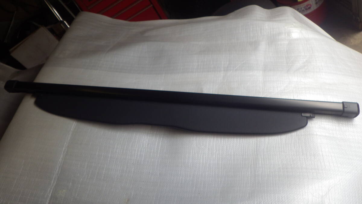 ランクル 300 純正 トノカバー クロ 美品 未使用品拍卖