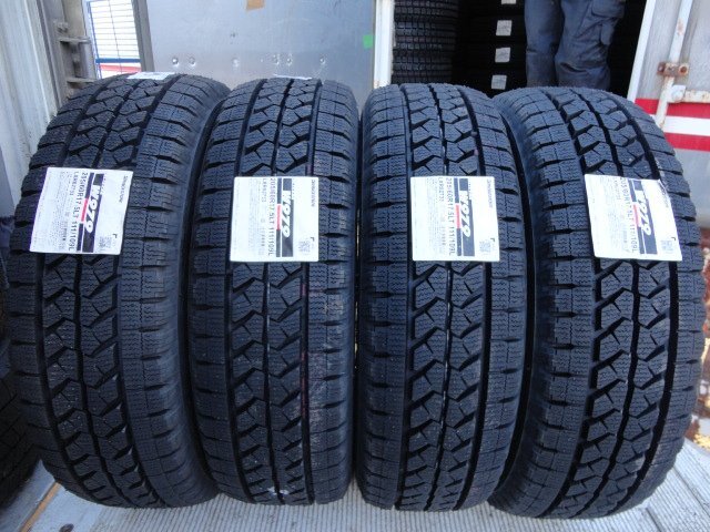 U●72 新品 冬 ブリヂストン W979 205/60R17.5 LT 111/109L 4本 2022年製 №10上 !国内正規品 日本製! スタッドレス拍卖