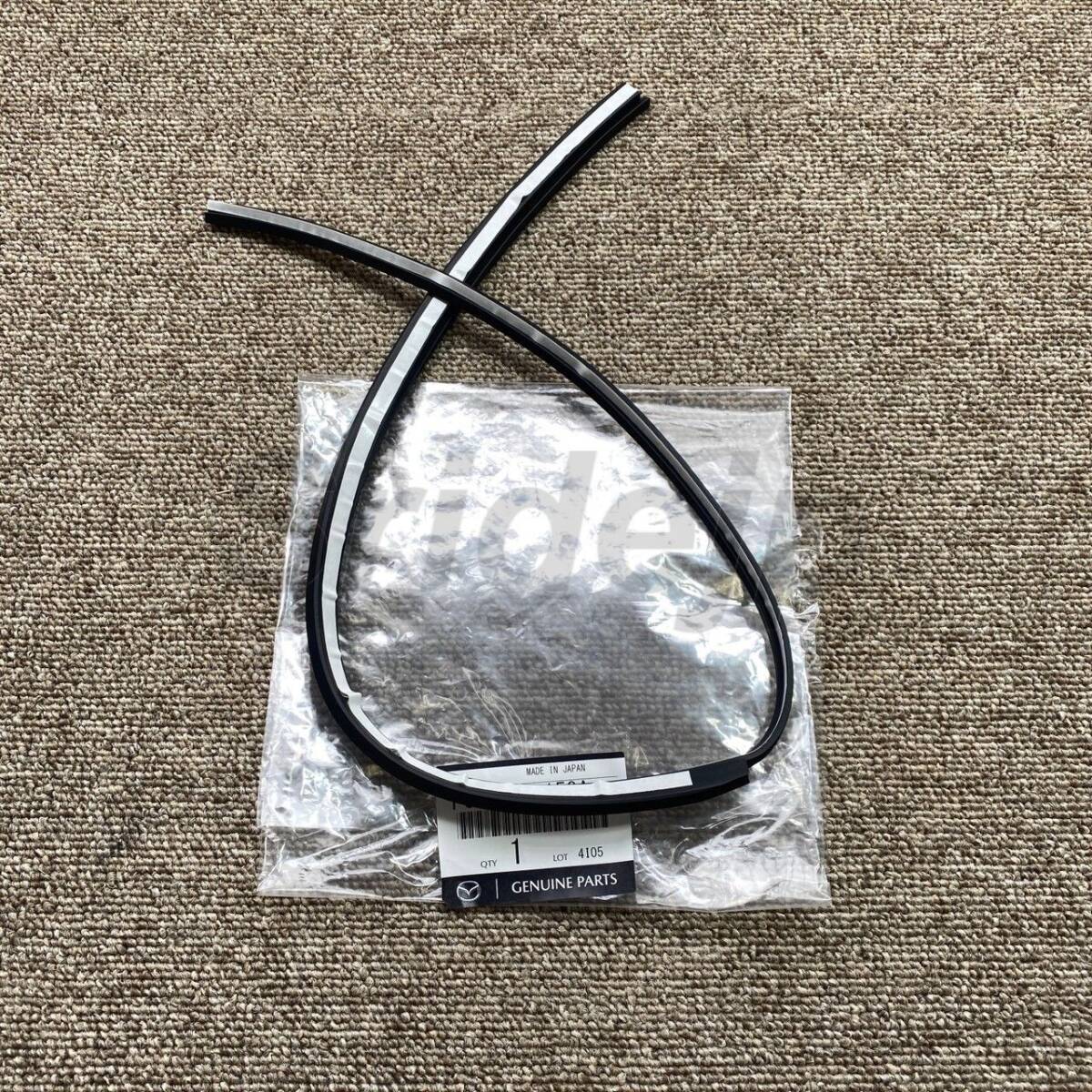 【未使用】マツダ純正 FC3S サバンナ RX-7 テールライト リア コンビランプ プロテクター モール 右 MAZDA Rear combination protector RH拍卖