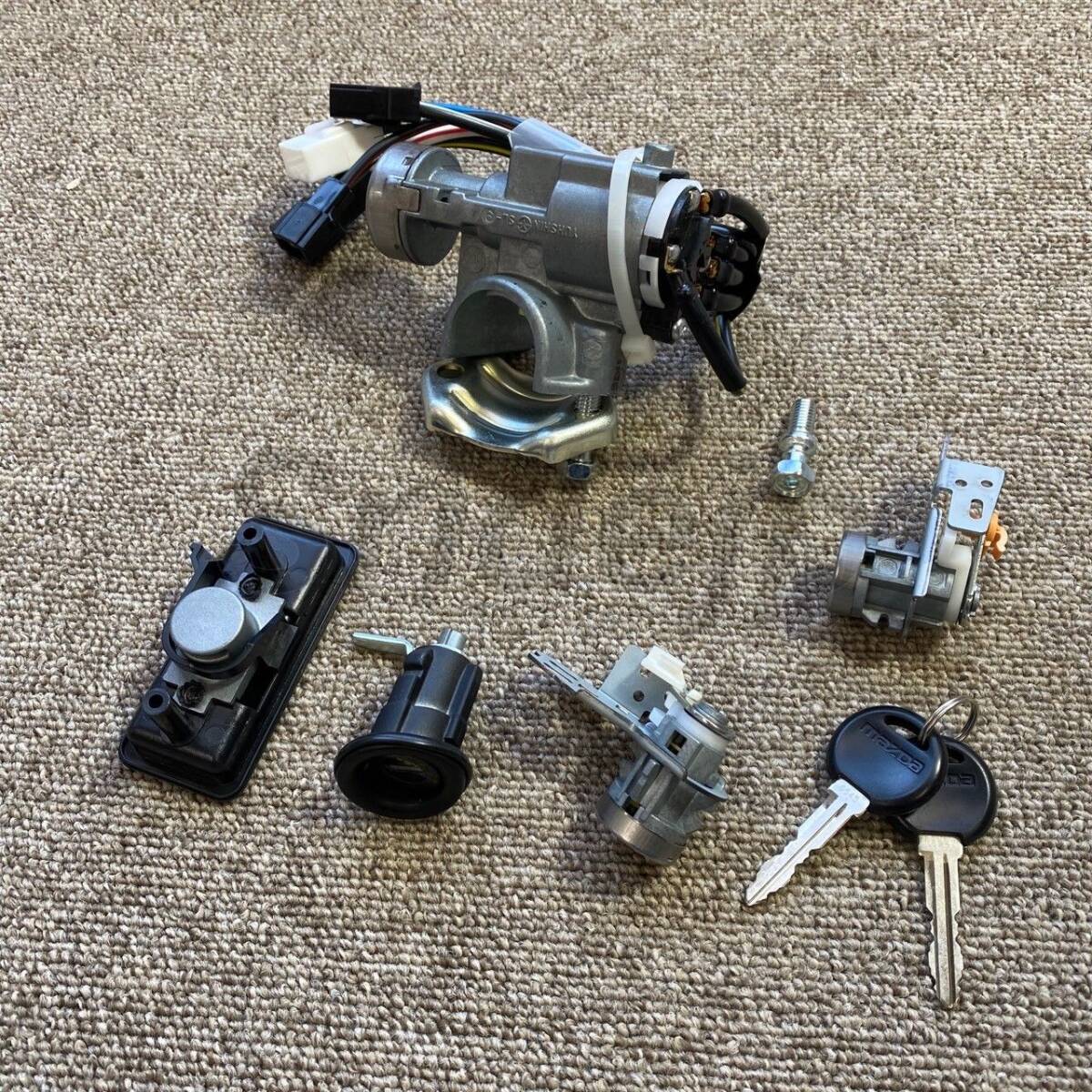 【新品】MAZDA マツダ純正 サバンナ RX-7 FC3S キーシリンダーセット キー セット シリンダー 鍵 キーセット 13B拍卖