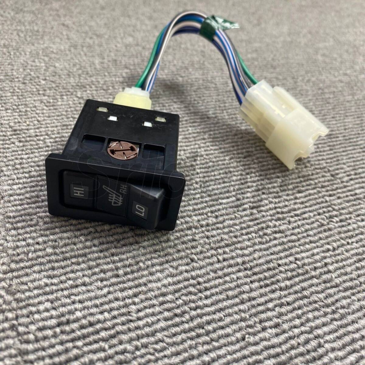 【未使用】TOYOTA トヨタ純正 FJ80 FZJ80 HDJ81 HZJ81 ランドクルーザー バン ランクル スイッチ シートヒーター 1990/01-1998/01拍卖