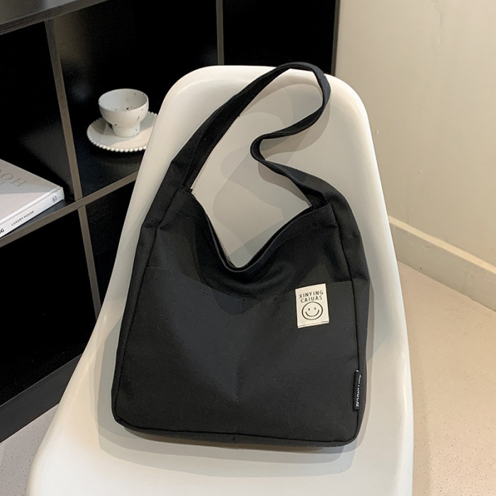 送料無料★即納 新品 かわいいタグ ショルダー帆布バッグ キャンバス 肩掛け ショルダーバッグ 帆布 ★ブラック拍卖