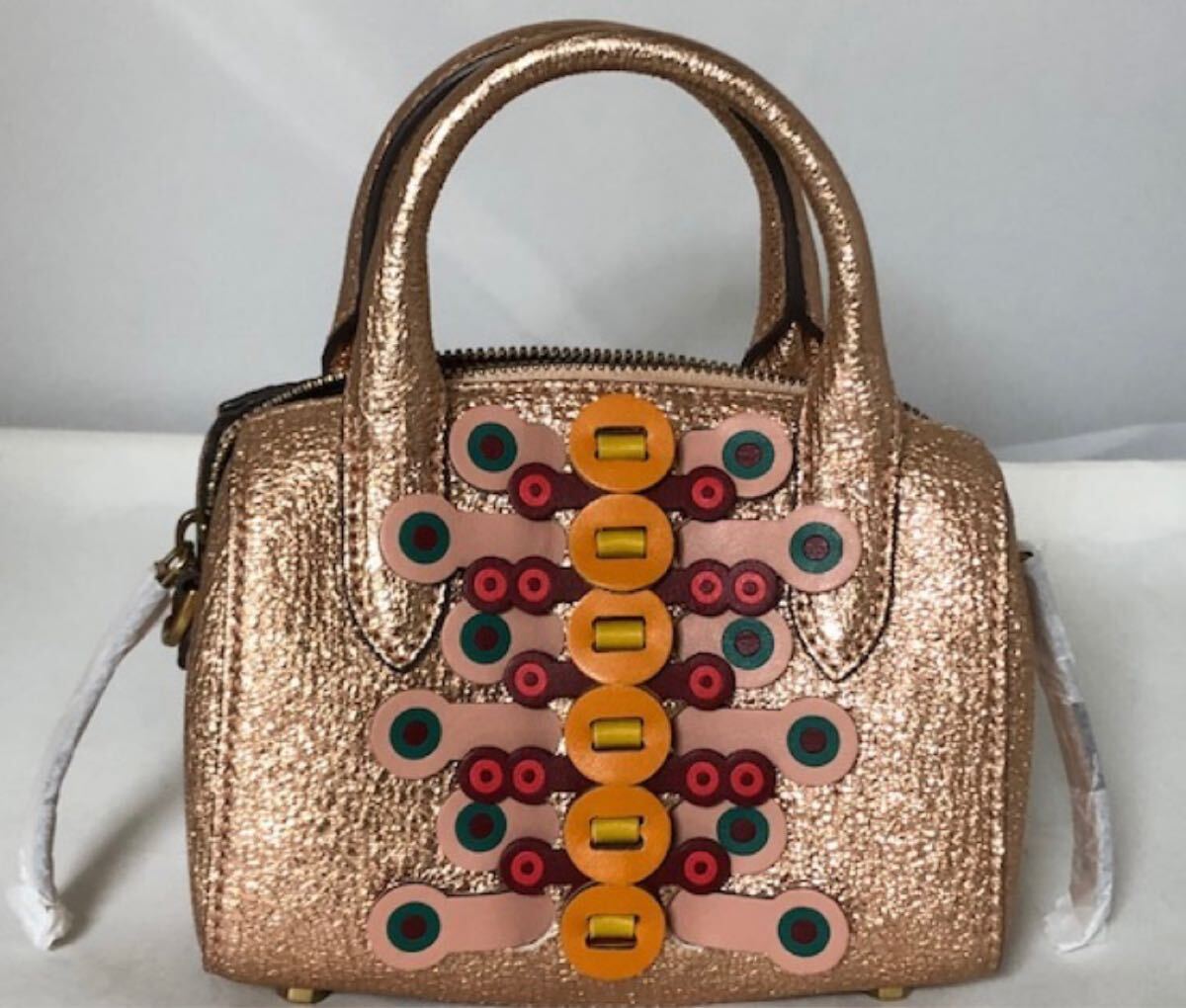 訳あり!未使用!海外セレブ支持ニコちゃん!卓越職人技術+Design融合-UKブランドANYA HINDMARCH逸品牛革プチBag Made in Italy参考価格17万円拍卖