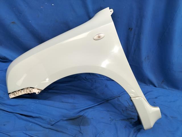 ラパン DBA-HE22S 左Fフェンダー G ZKT 57711-85K00拍卖