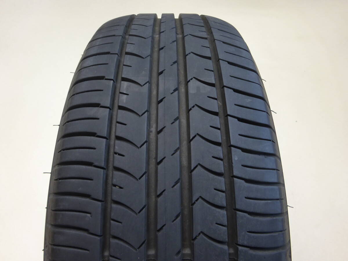 T-9 GY Eficient Grip ECO EG01 ★215/60R16 95H★ 1本 比較的 程度良好 溝あり 約9分山 高年式 2021年式 グットイヤー 人気サイズ拍卖