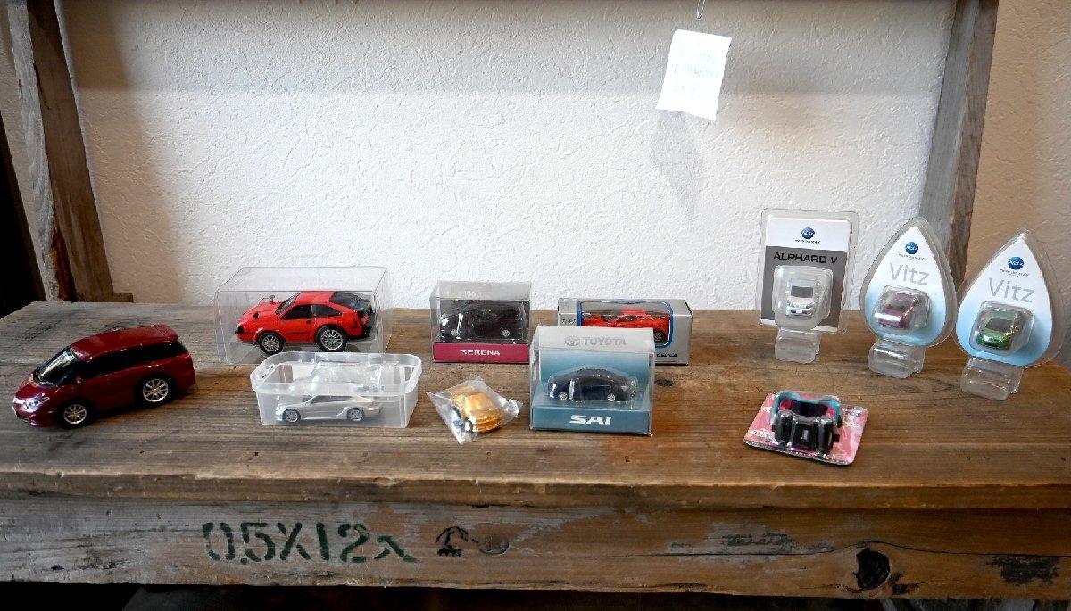 ○ミニカー 車のフィギア 11点セット 非売品 トヨタ estima sai 日産 serena ベンツ alphado 走る消しゴム 古道具のgplus広島 2412i拍卖