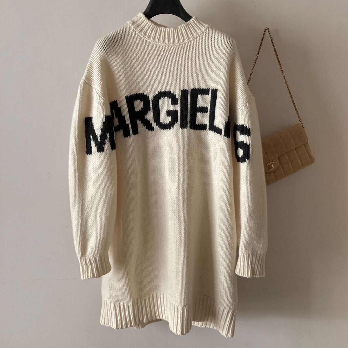 MM6 マルタンマルジェラ*ざっくりウール ロゴニットワンピース*アイボリー拍卖