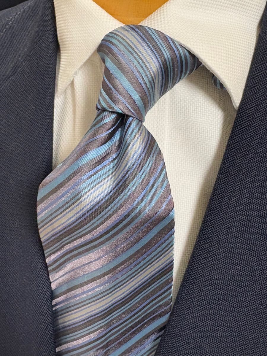 【美品】バナナリパブリック ストライプネクタイ シルク100% トルコ製 大剣約9.5cm 薄いブルー系拍卖