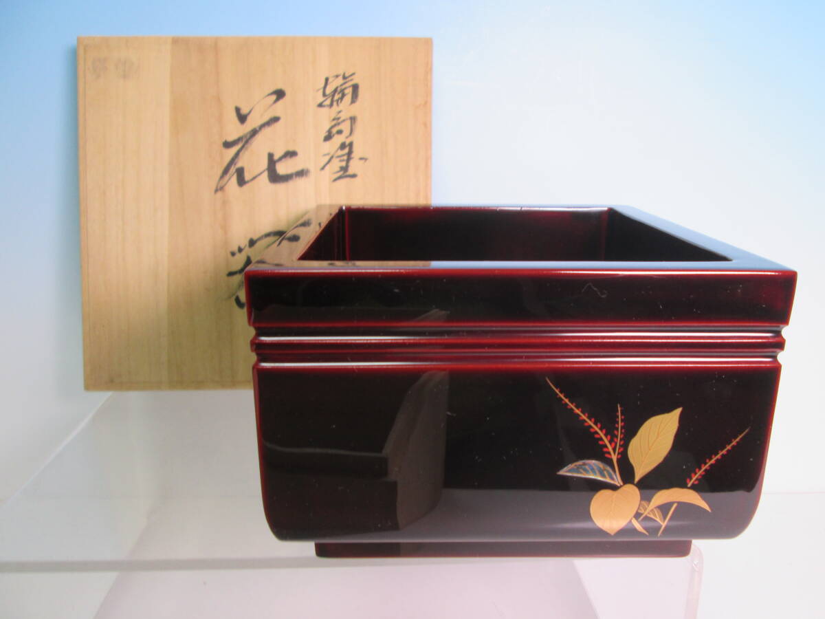 ☆お料理屋さんの器 輪島塗 螺鈿細工金蒔絵 秋草文 桝形花器 共箱付 花活け/花生け/懐石/割烹/日本料理拍卖