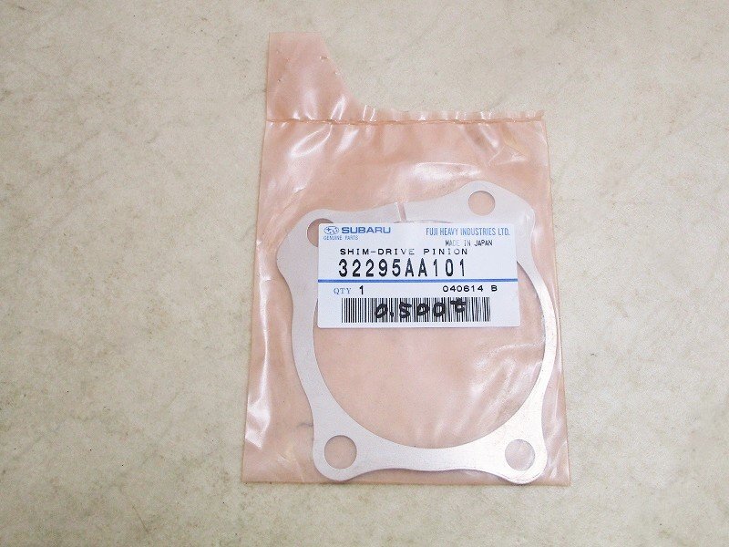 未使用品★スバル純正ドライブピニオン.シャフトベアリング シム(32295AA101)★SUBARUインプレッサ.レガシィ.アウトバック★P-00039拍卖