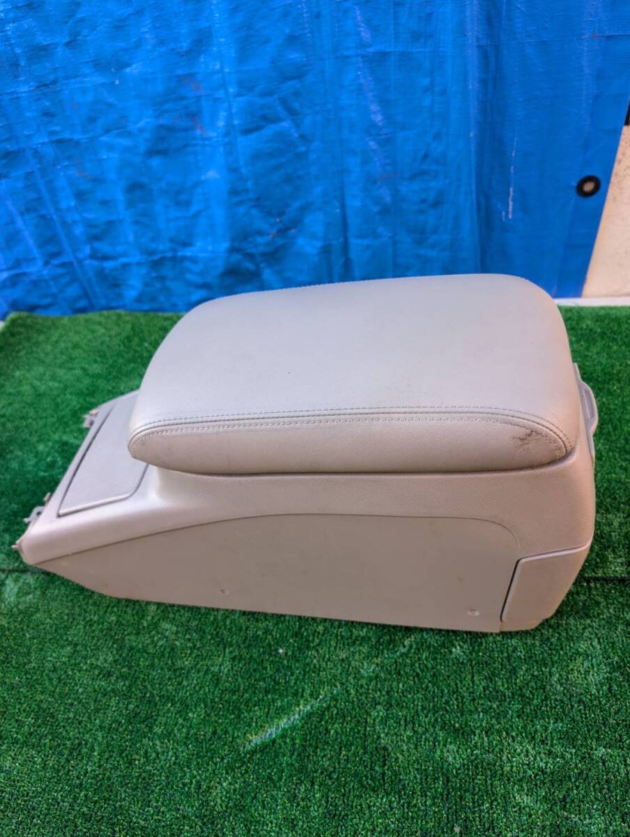 マークⅡ JZX110 レザー コンソールボックス アームレスト ドリンクホルダー拍卖