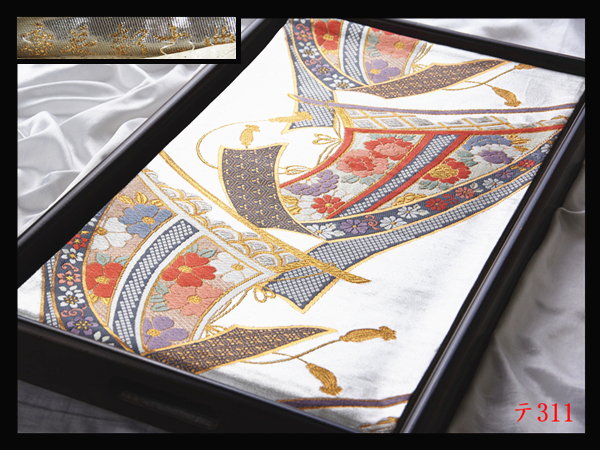 蔵【テ311】西陣逸品 振袖可 慶長彩古典 几帳草花紋 シルバー色地 正絹純金糸六通高級美術袋帯◇検◇簪着物名古屋帯和装小物帯締め拍卖