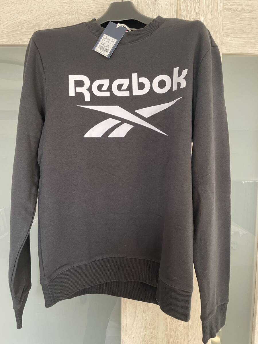 未使用品 正規品保証 タグ付きリーボック Reebok 黒 白いビッグロゴ スウェット トレーナー JASPO Mサイズ スリム体形向け パイル地 綿80%拍卖