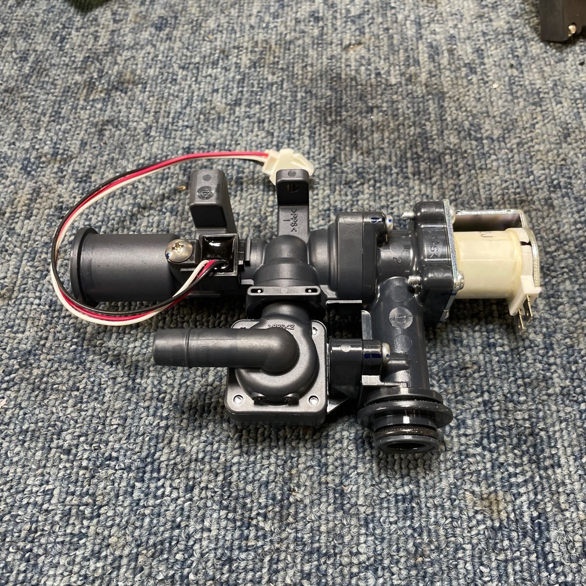 簡易動作確認 ダイキン ヒートポンプ給湯機 TUN46LFV お湯はり電磁弁 T708-560R エコキュート 注湯弁 電磁弁 TUN37LFV 拍卖