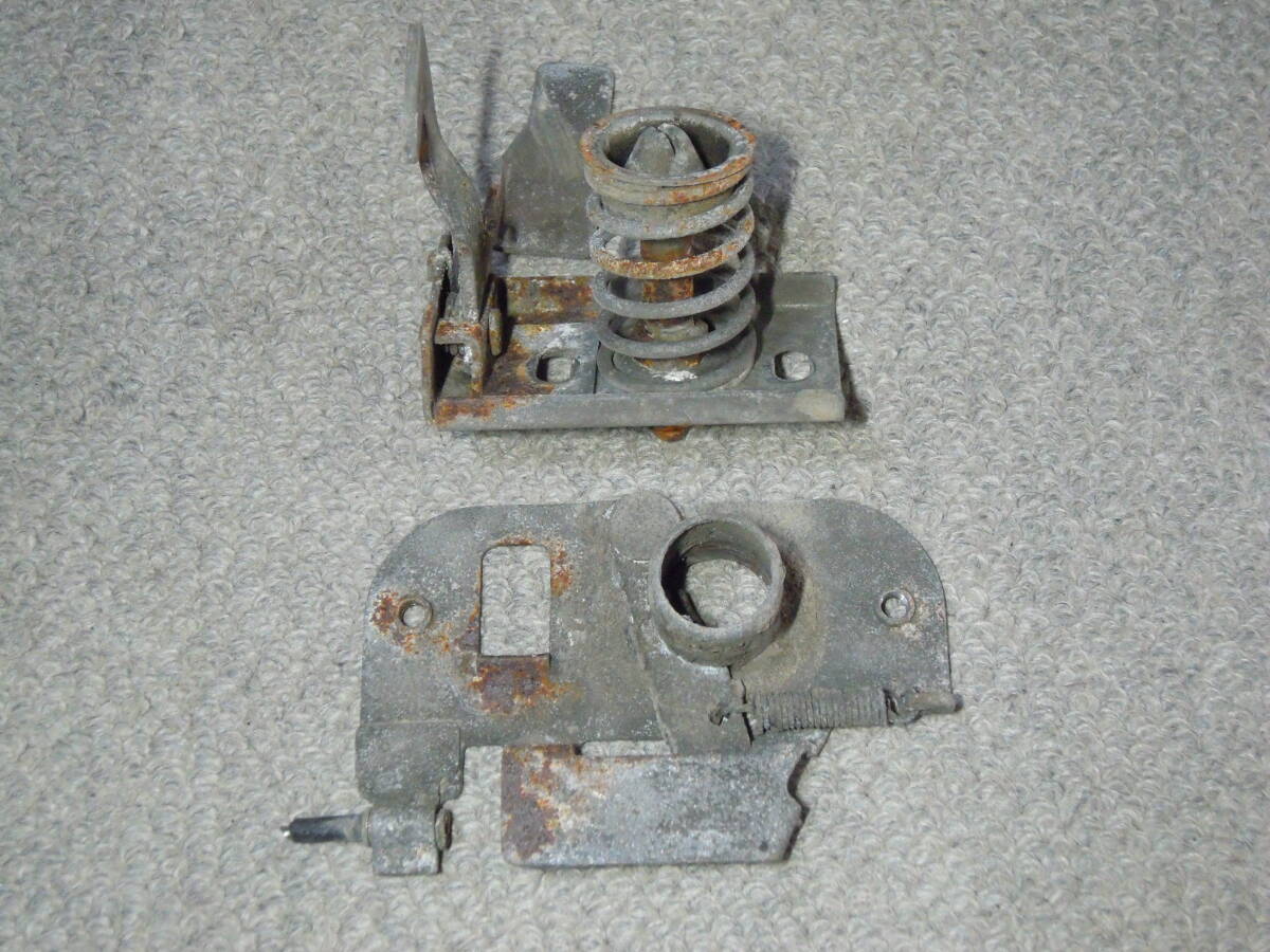 三菱 ギャランGTO A55C 純正 ボンネットロック フード キャッチ キャッチャー 金具 ストライカー 検) コルトギャランGTO A53C A57C 等?拍卖