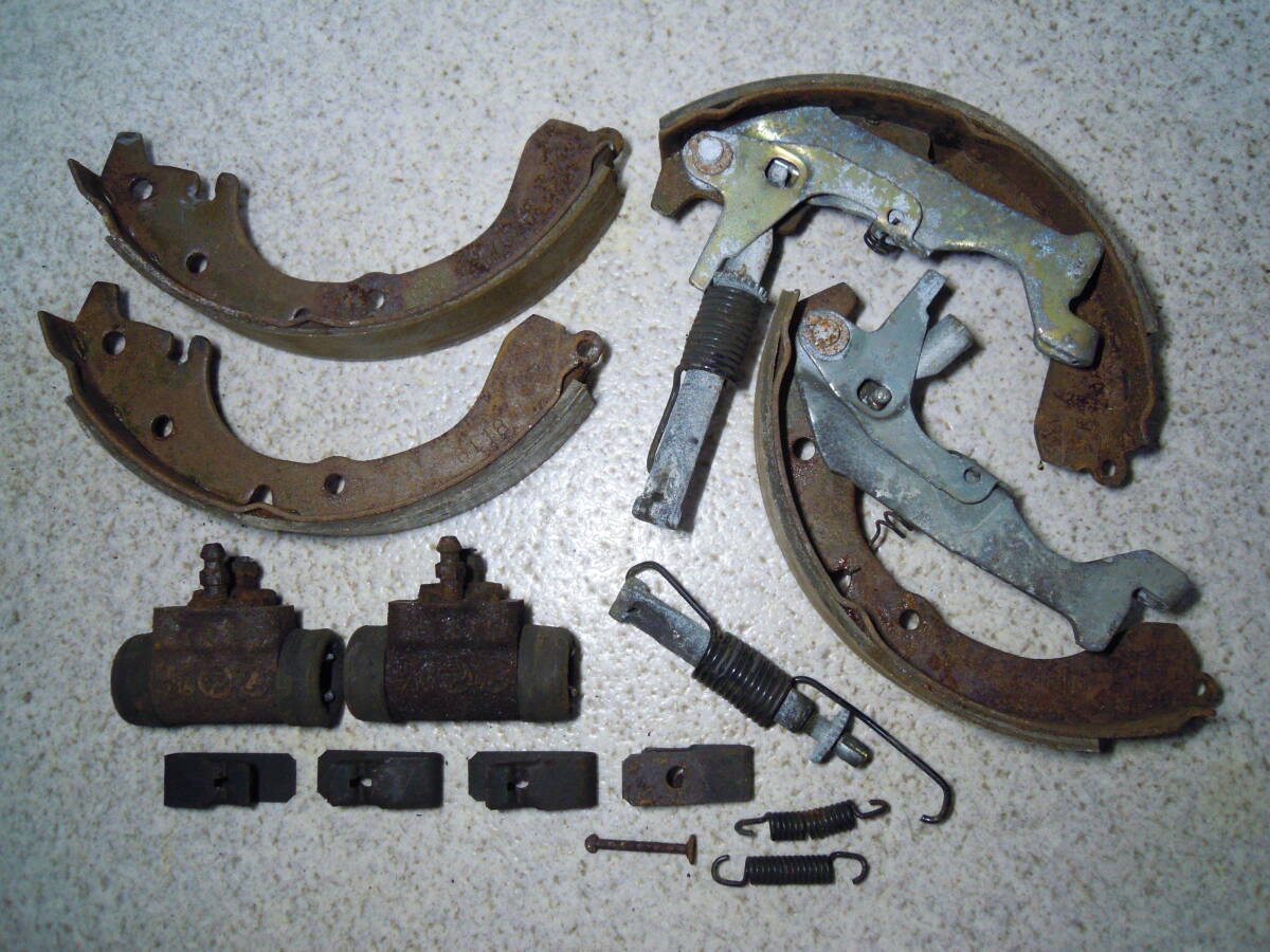 トヨタ トレノ 85 AE85 前期 純正 リアドラム ドラム ブレーキ 内部 部品 パーツ ホイールシリンダー シュー ライニング 等 検) レビン 等拍卖