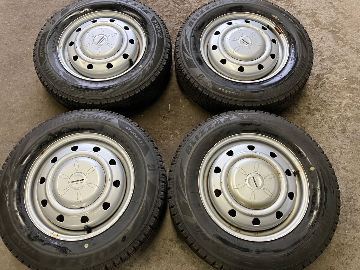 中古 軽自動車用 ブリジストン冬タイヤセット 22年 8-9部山 145/80/13 アルト タント ムーヴ B拍卖