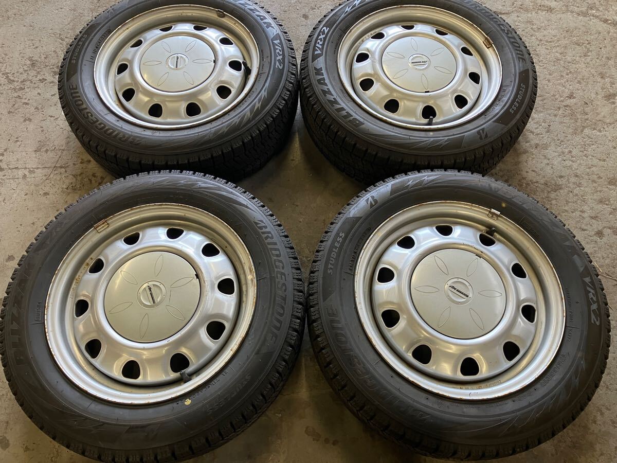 中古 ブリジストン 冬タイヤセット 175/65/15 6-7部山 22年 アクシオ フィールダー ヴィッツ フィット スイフト拍卖