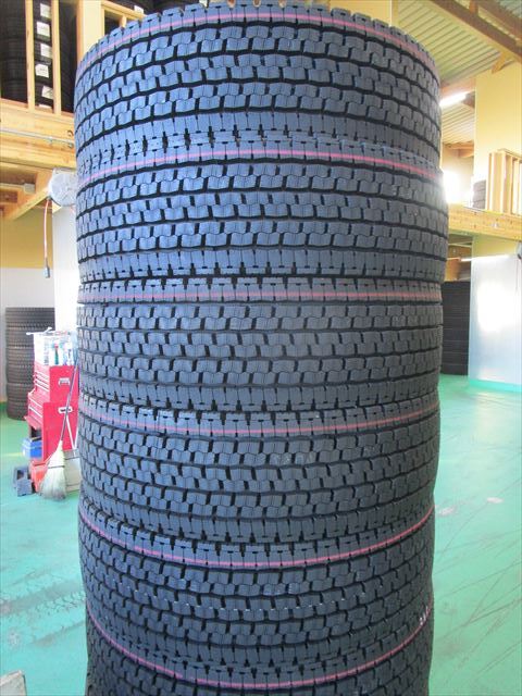 送料無料 新品未使用品 スタッドレス 295/80R22.5 BS W999 6本セット バス トラクター拍卖