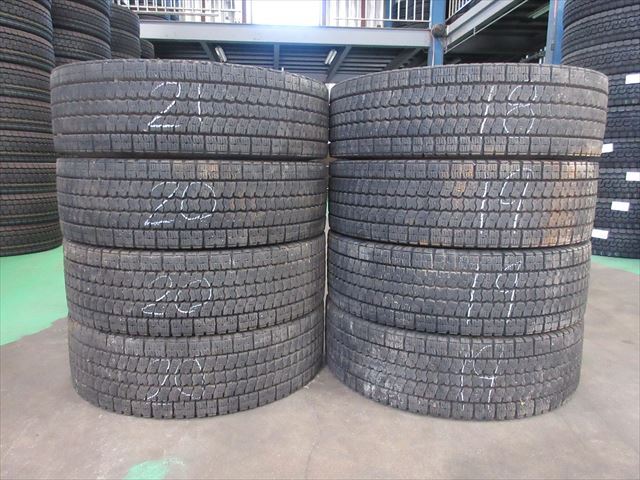 送料無料 再製 スタッドレス 245/70R19.5 TOKO M919パターン 4軸低床リア用 8本セット 10mmぐらい拍卖