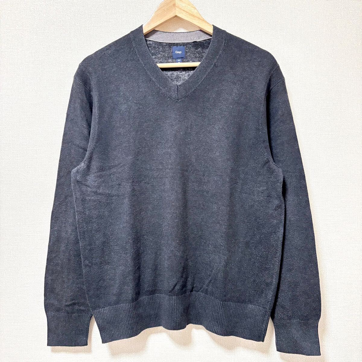 状態良好◎きれいめニット◎【Gap】ギャップ Vネック セーター ダークグレー ウール コットン 綿 ゴルフ オフィス メンズ サイズM/Y22752SS拍卖
