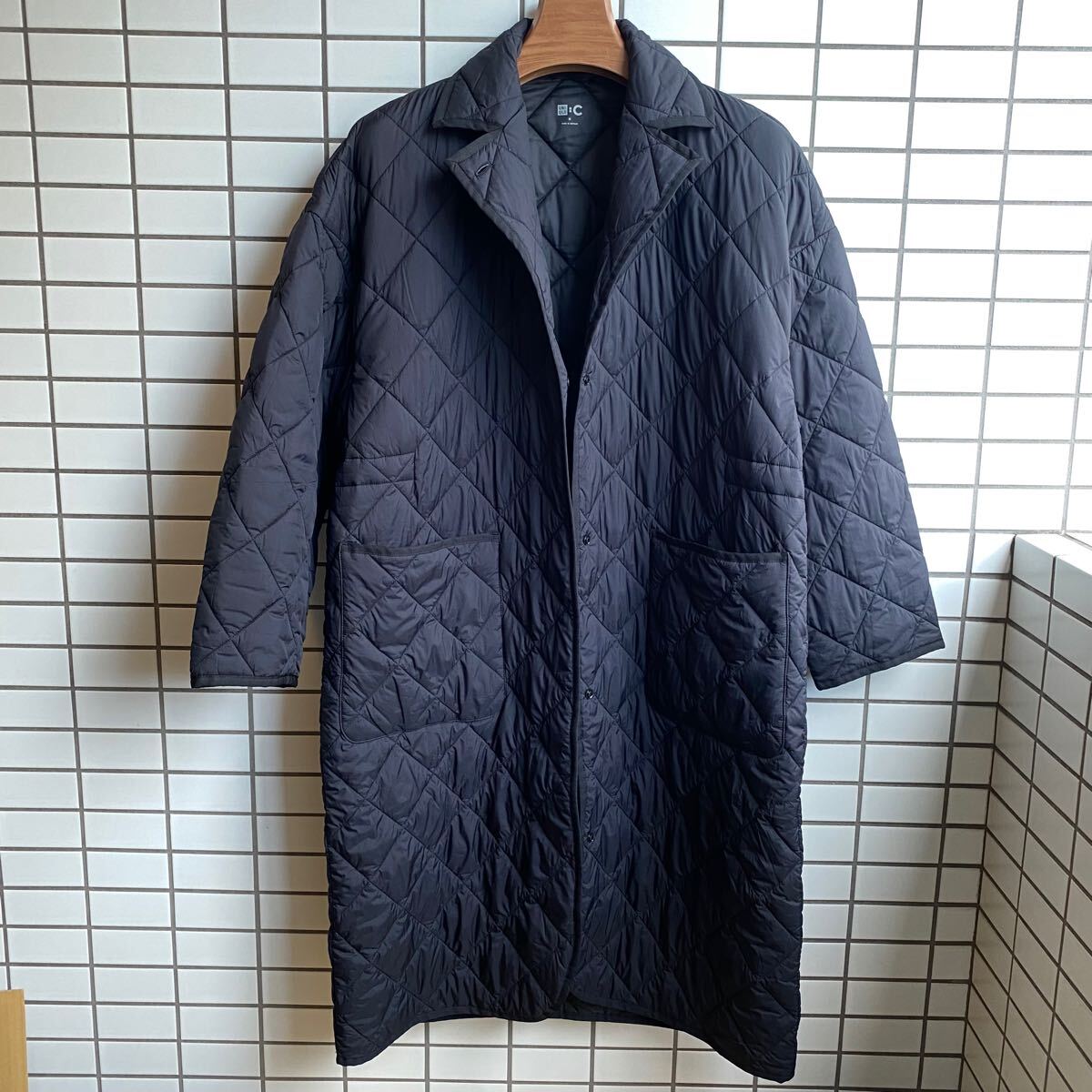 UNIQLO C パフテックオーバーサイズコートブラック Mサイズ ユニクロC キルティング キルト 中綿 黒 ダークグレー ロングコート アウター拍卖