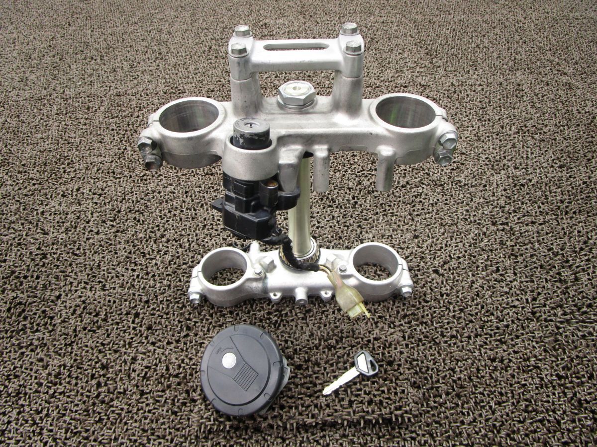 Dトラッカー 倒立 トップブリッジ ステム メインキー ▲V977!タンクキャップ LX250E カワサキ 【 LX250DE 】 D-TRACKER キャブ車拍卖