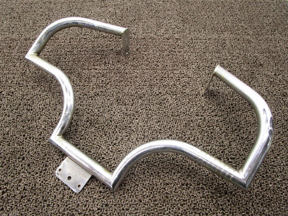 ドラッグスター400 エンジンガード ■U556!VH01J ヤマハ 【 H601E 】 DragStar キャブ車拍卖