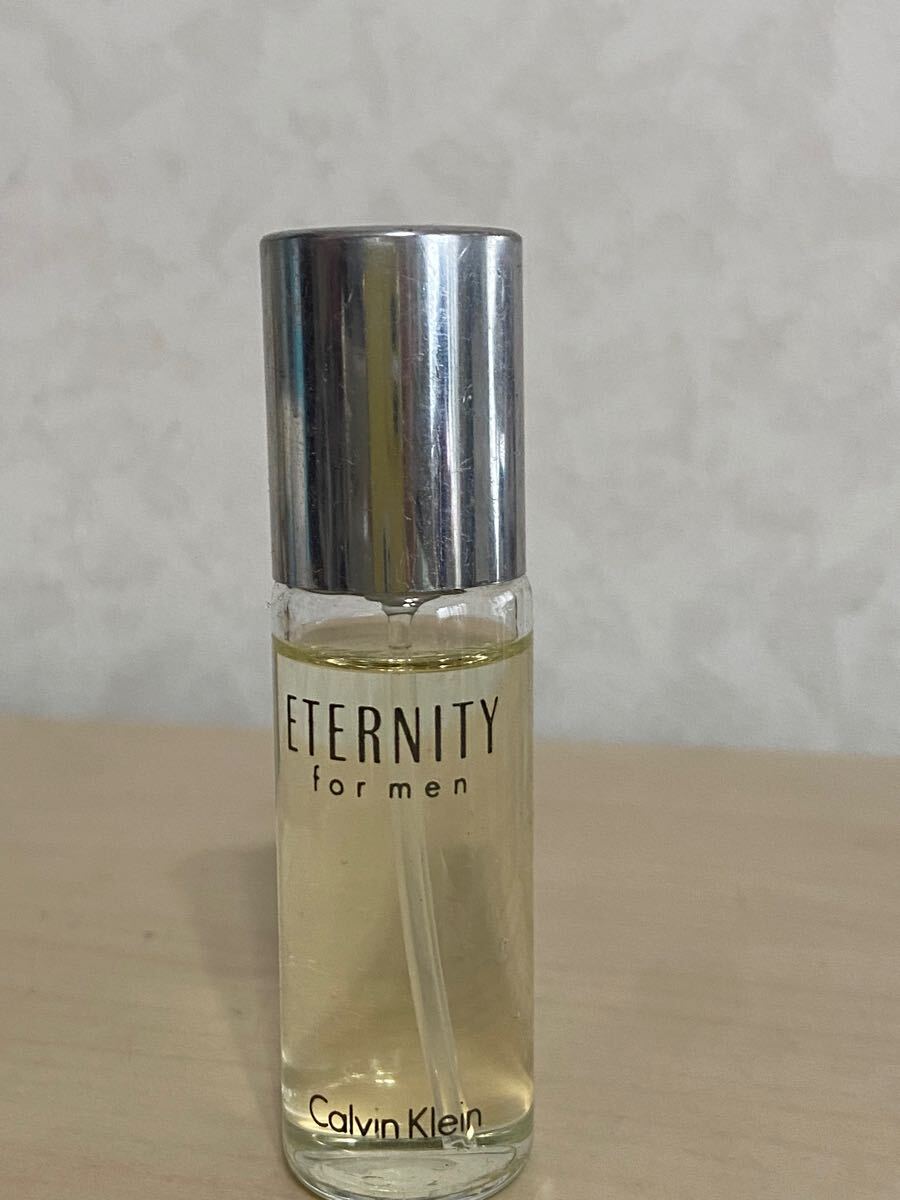 カルバンクラインエタニティフォーメンオードトワレ15ml ミニ香水 残量たっぷり 定形外郵便は290円 スプレー 拍卖