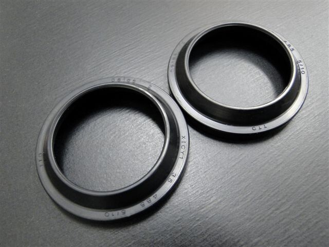 xj46■XJ400/XJ400Dフロントフォークダストシール(2個)拍卖