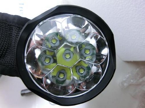 【8000ルーメン】 TrustFire TR-J18 7コア(XM-L T6) フラッシュライト ◆メーカー直輸入拍卖