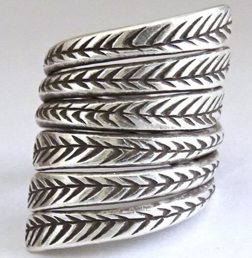 ◆カレンシルバー リング 6連 刻印 約20号 高純度◆翼 羽根 フェザー◆カレン族 karen silver 指輪 シルバーリング3連【24tr48】拍卖