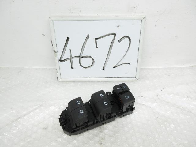 28年 ヴォクシー ハイブリッド ZWR80W パワーウインドウスイッチ 84040-28080 197386 4672拍卖