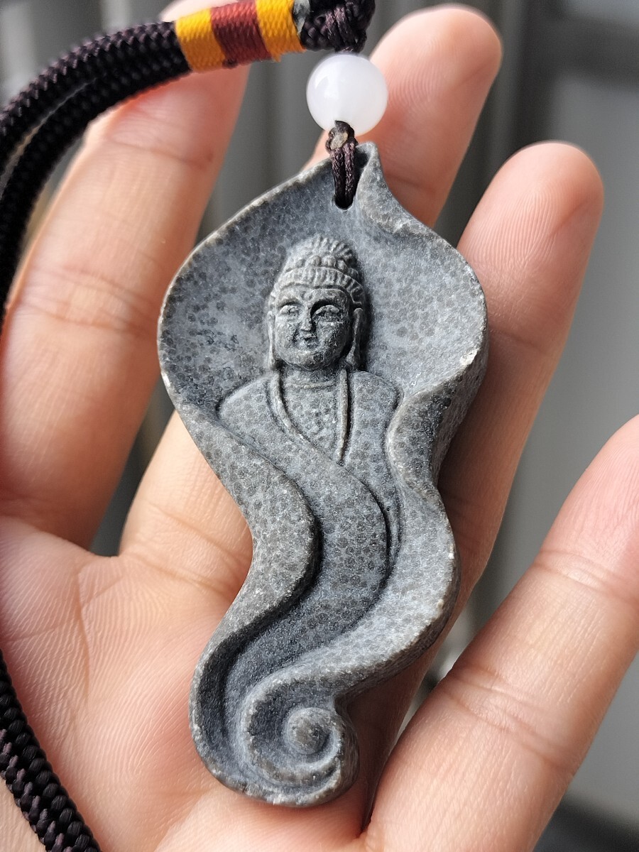 天然石 観音彫刻 耐久性のある石 ペンダント ストラップ拍卖