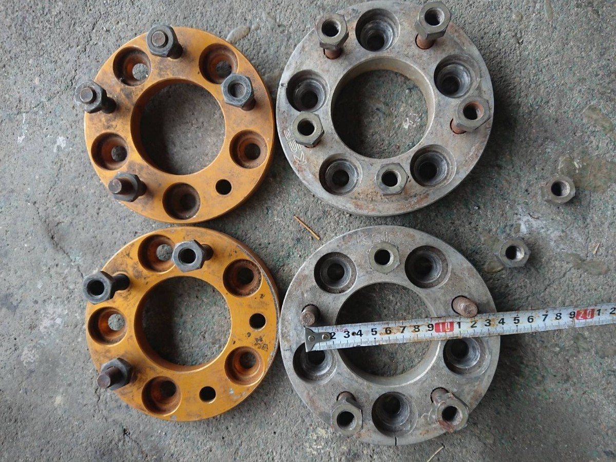 ハイエース100系に使用してたワイドトレッドスペーサー 25ミリと14ミリ5穴5H PCD114? ワイトレ スペーサー 旧車 バニング 現状ジャンク品拍卖