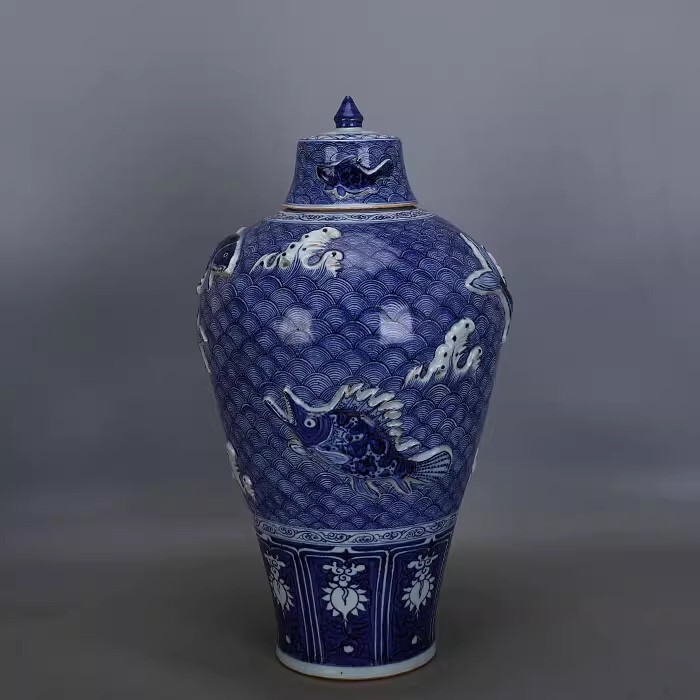 ◆旧家蔵出◆古美術 中国古玩 元時代 元青花 高浮雕 海水魚藻紋梅瓶 古賞物 骨董 時代物 CN01拍卖