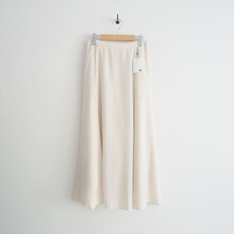 2023AW / SPICK&SPAN スピックアンドスパン / スエードサテンロングスカート 36 / 23060200811040 / 2402-0748拍卖