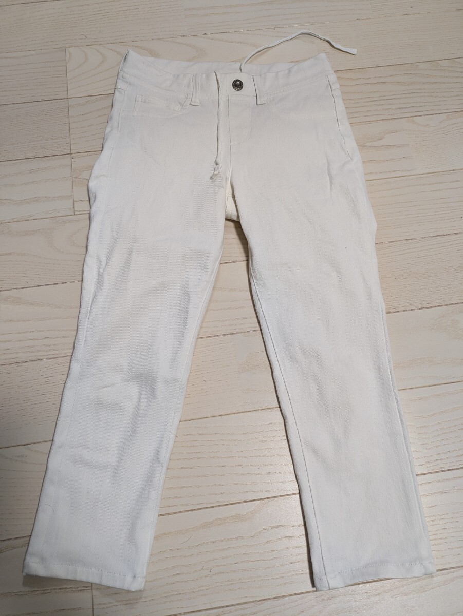 シンプルなスキニーパンツです拍卖