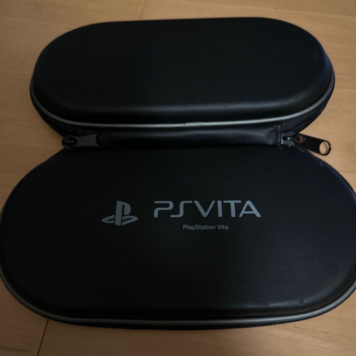 #PSVITA用 ソフトケース HORI製 本体ケース 拍卖