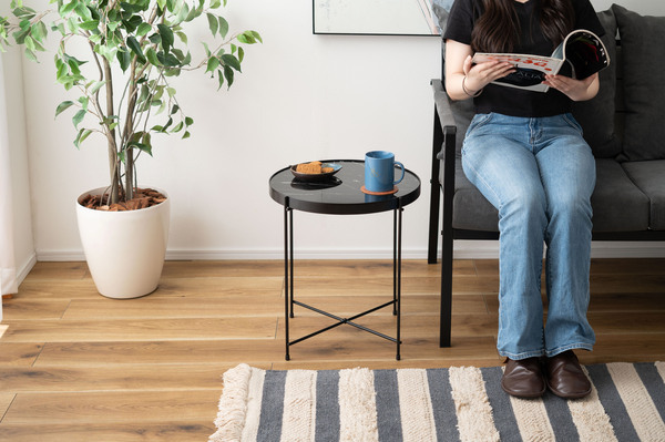 【サイドテーブル】 ミニテーブル ソファサイド 石目調 ブラック シック スチール シンプル スタイリッシュ 机 テーブル モダン かっこいい拍卖