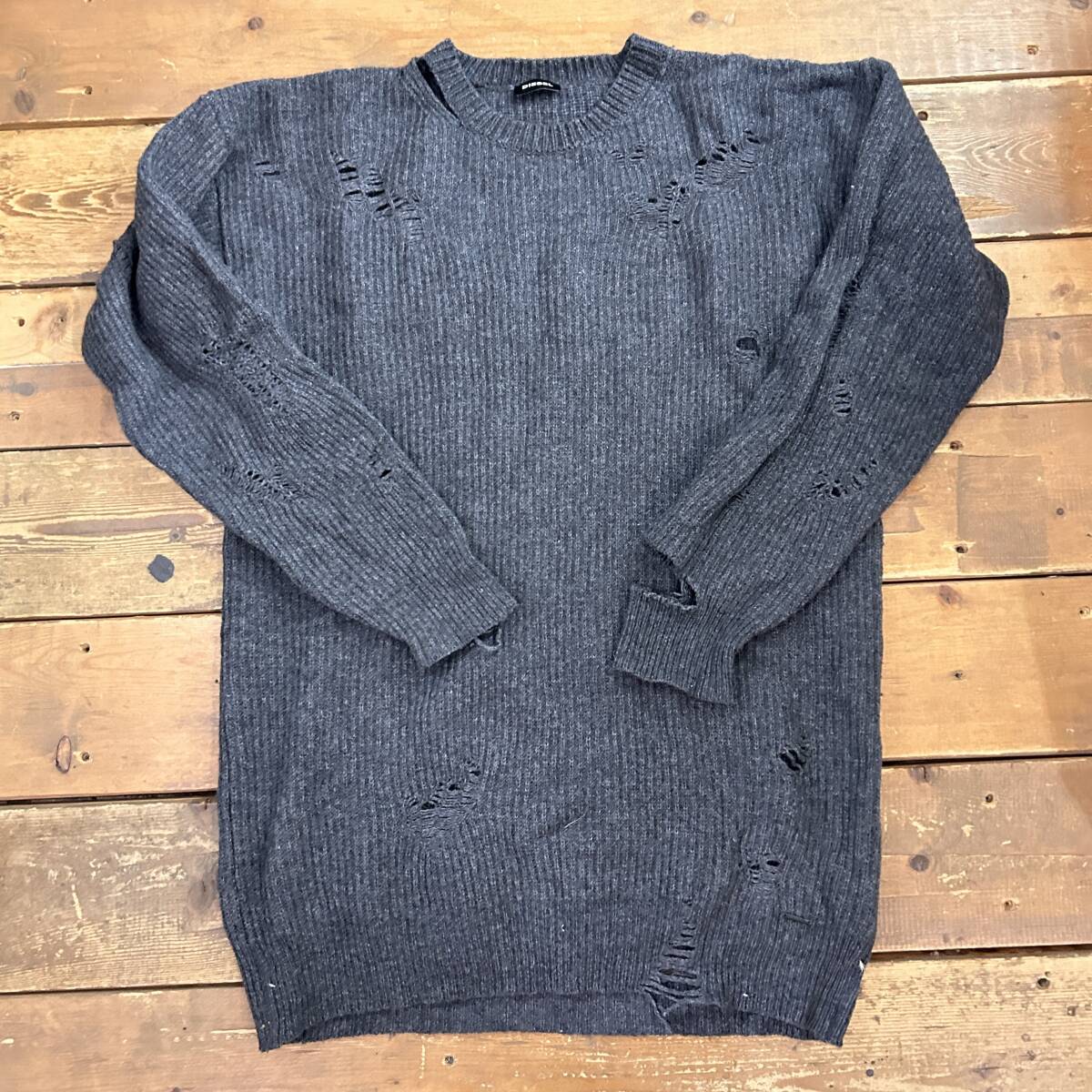 MADE IN ITALY DIESEL / ディーゼル ハイゲージ クラッシュニット ダメージ加工 グレー系 メンズ L~XL USED拍卖