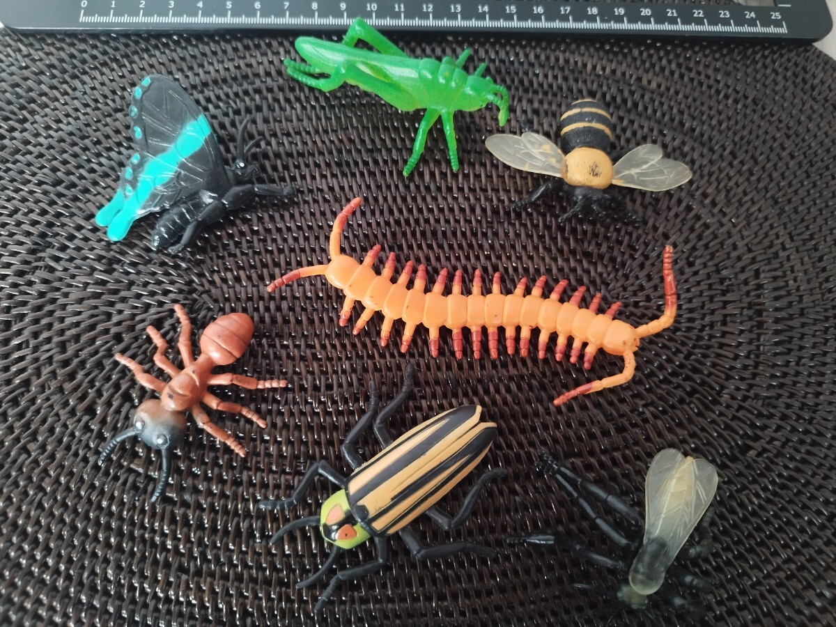 USED 昆虫 フィギュア 7個 ムカデ 蝶々 バッタ ハチ ホタル拍卖